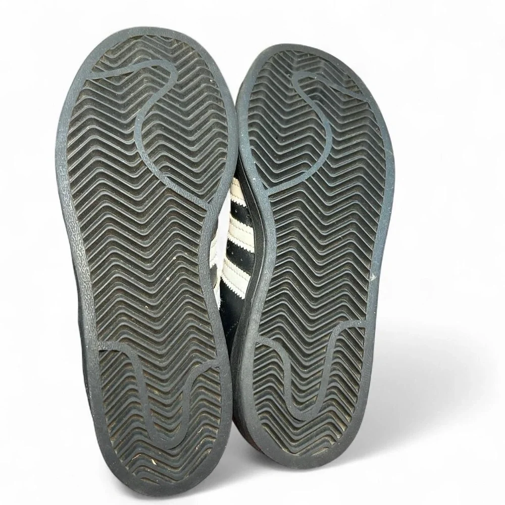 Adidas Originals Superstar Boys Sneakers – Size 2